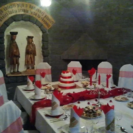 Janosikova Krcma Πανσιόν